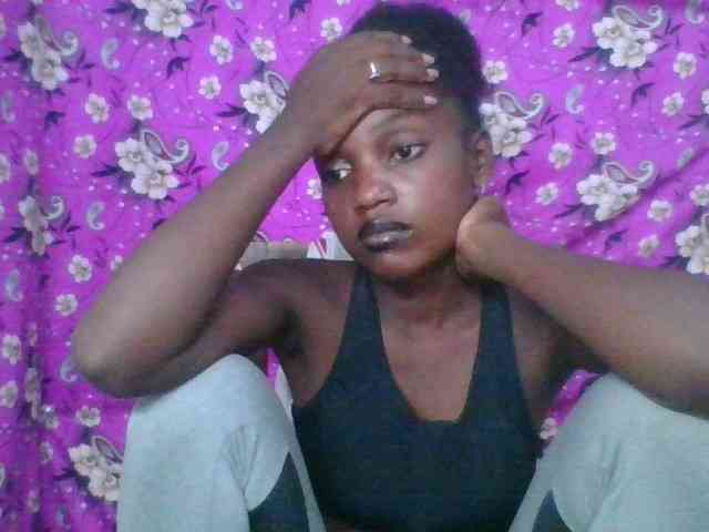 LovelyBlackGirl webcam