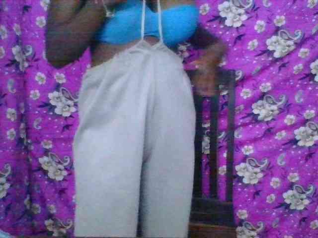 LovelyBlackGirl webcam