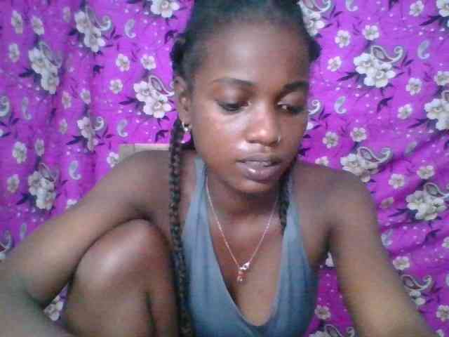 LovelyBlackGirl webcam