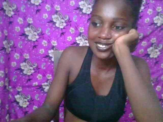 LovelyBlackGirl webcam