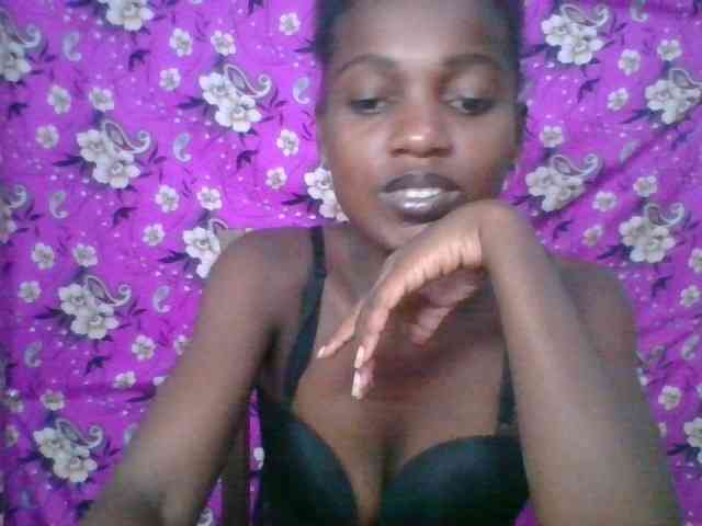 LovelyBlackGirl webcam