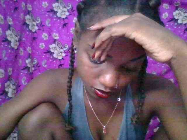 LovelyBlackGirl webcam