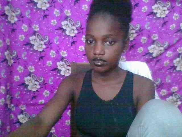 LovelyBlackGirl webcam