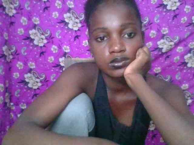 LovelyBlackGirl webcam