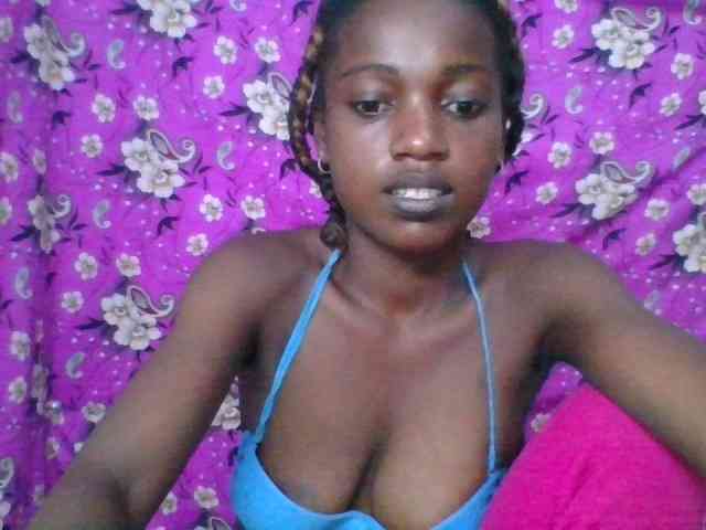 LovelyBlackGirl webcam