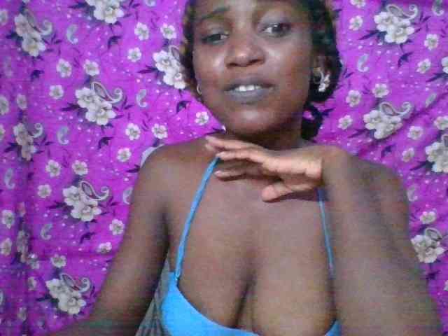 LovelyBlackGirl webcam