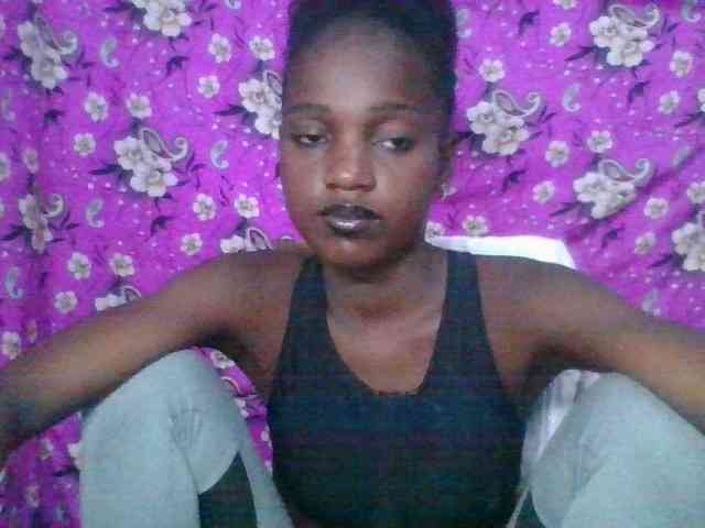 LovelyBlackGirl webcam