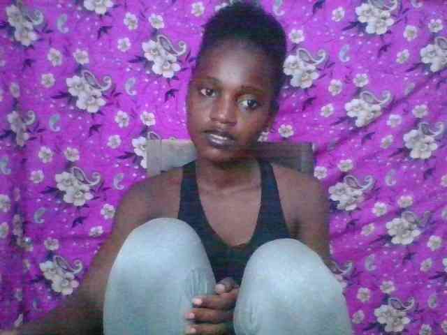 LovelyBlackGirl webcam