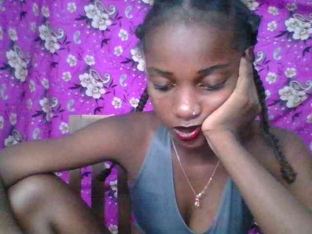 LovelyBlackGirl webcam