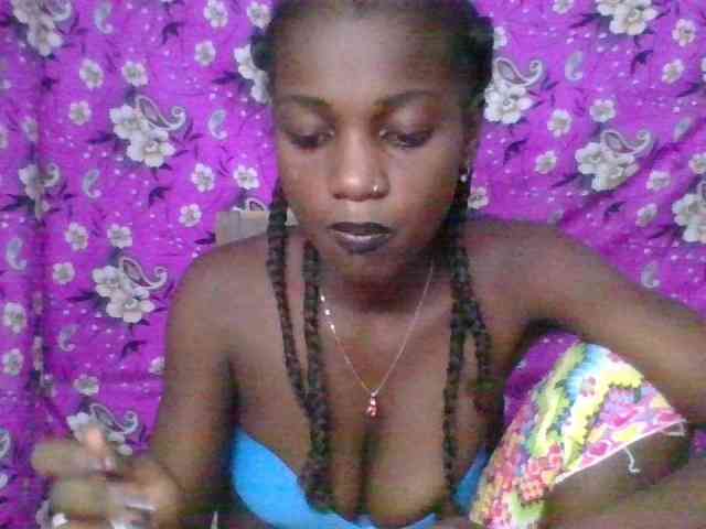 LovelyBlackGirl webcam