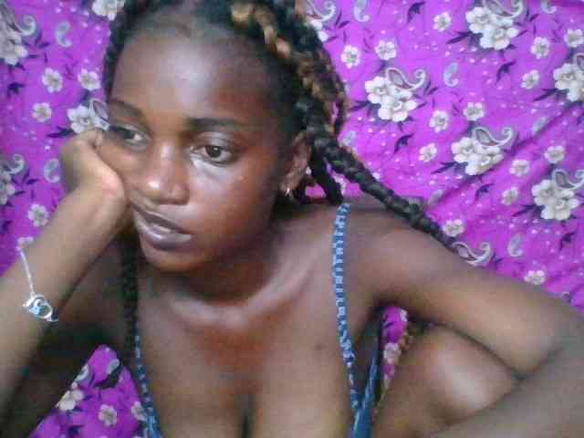 LovelyBlackGirl webcam