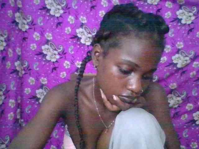 LovelyBlackGirl webcam