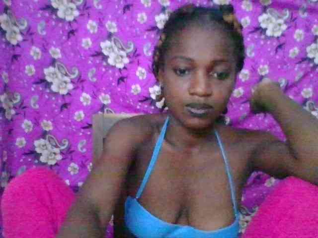 LovelyBlackGirl webcam