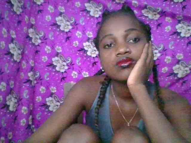 LovelyBlackGirl webcam