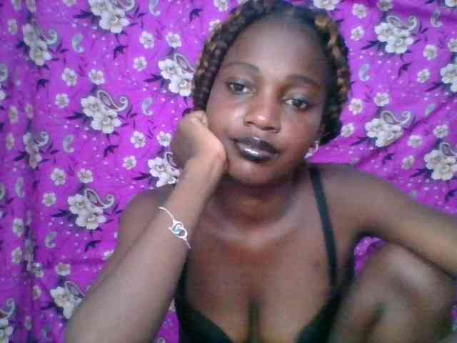 LovelyBlackGirl webcam