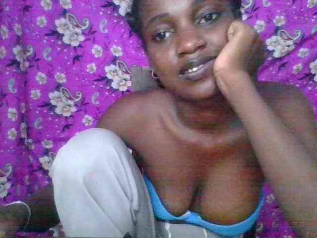 LovelyBlackGirl webcam