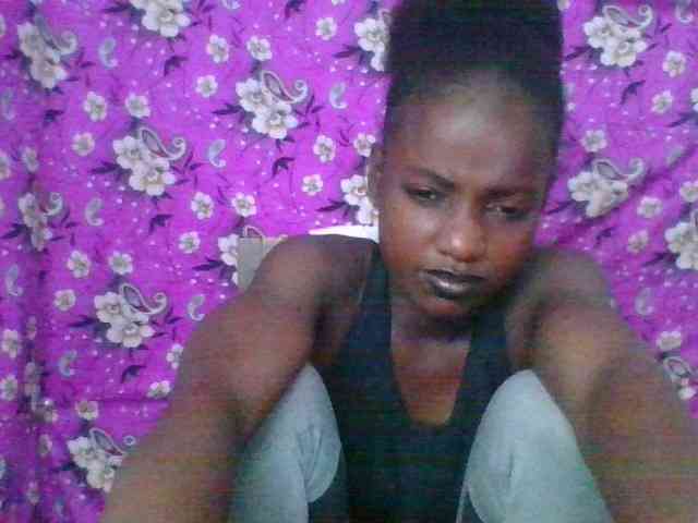 LovelyBlackGirl webcam