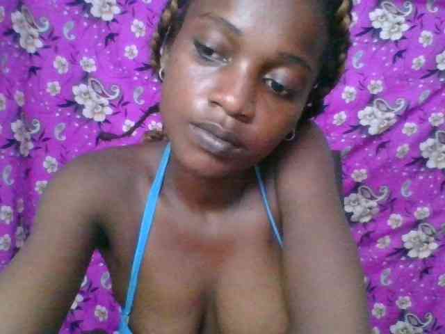 LovelyBlackGirl webcam