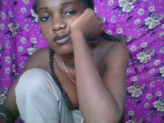 Modèle: LovelyBlackGirl