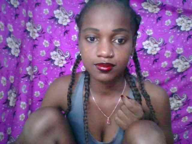 LovelyBlackGirl webcam