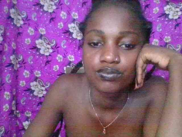 LovelyBlackGirl webcam