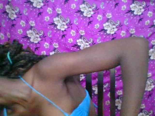 LovelyBlackGirl webcam