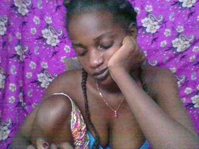 LovelyBlackGirl webcam