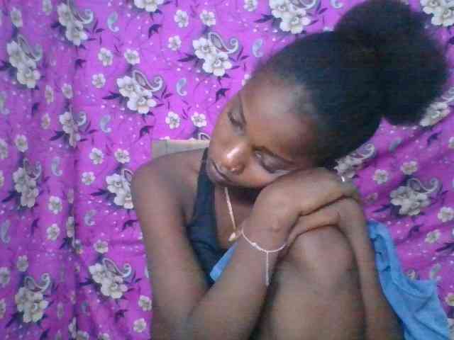 LovelyBlackGirl webcam