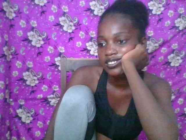 LovelyBlackGirl webcam