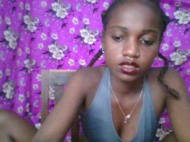 LovelyBlackGirl webcam