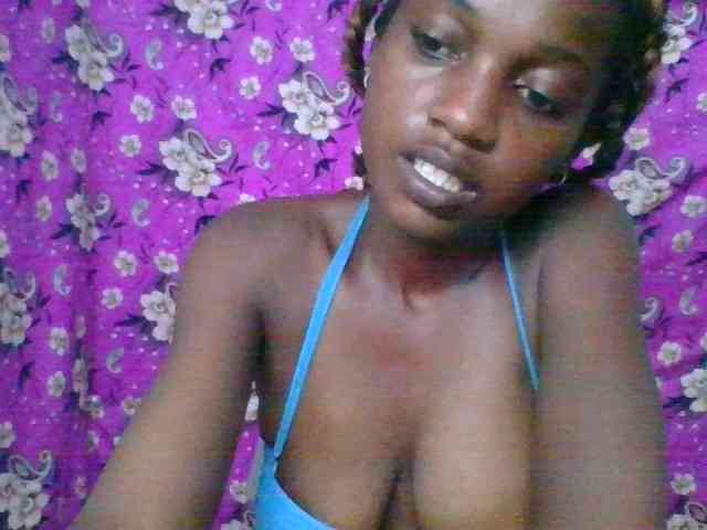LovelyBlackGirl webcam