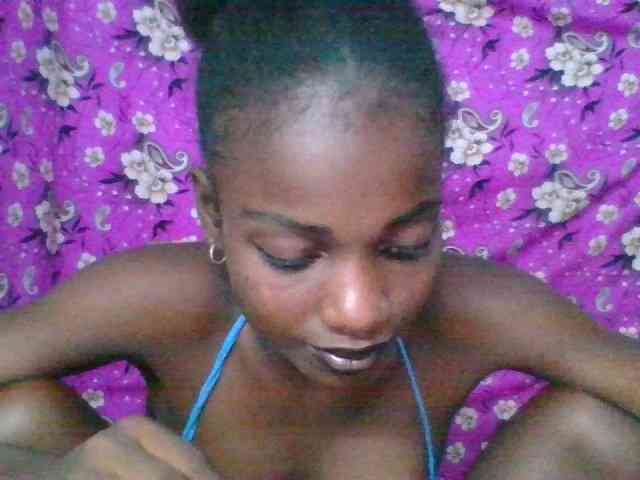 LovelyBlackGirl webcam