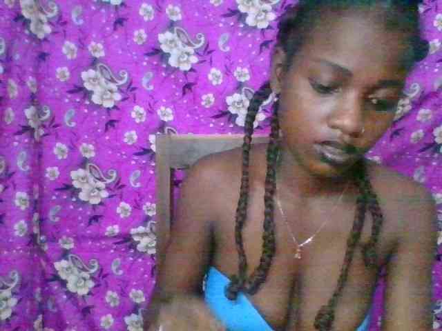 Model: LovelyBlackGirl