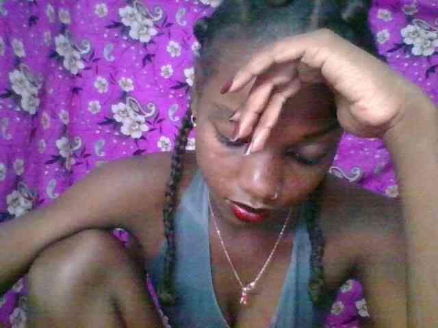 LovelyBlackGirl webcam