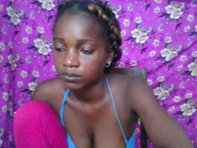 LovelyBlackGirl webcam