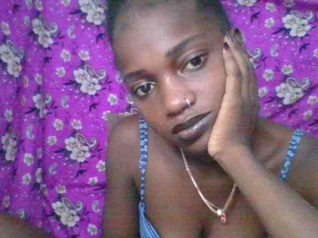 LovelyBlackGirl webcam