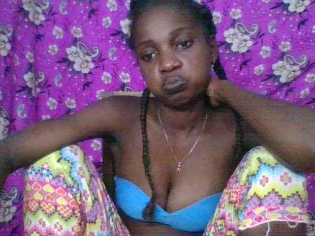 LovelyBlackGirl webcam