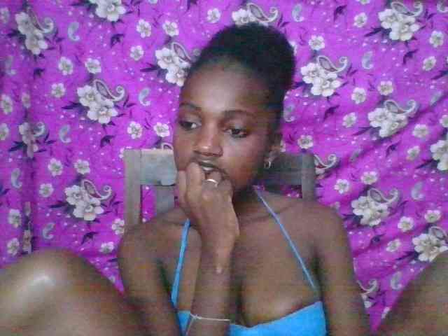 Modèle: LovelyBlackGirl