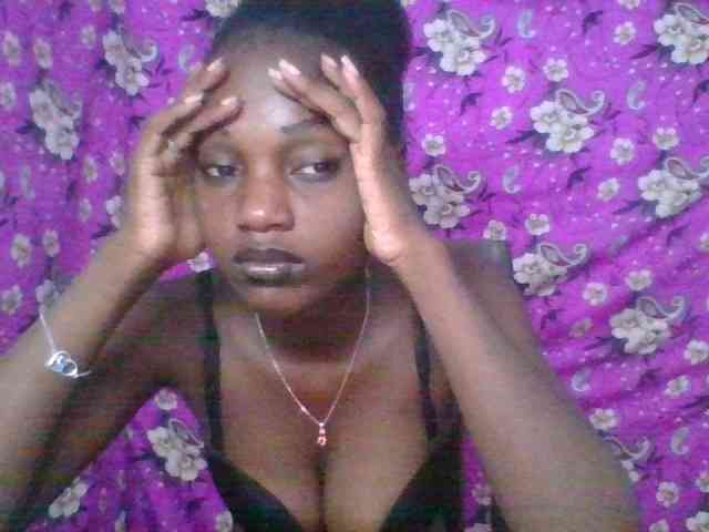 LovelyBlackGirl webcam