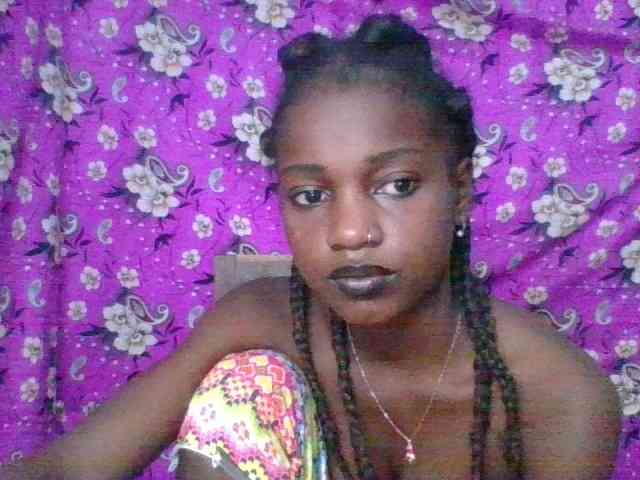 LovelyBlackGirl webcam