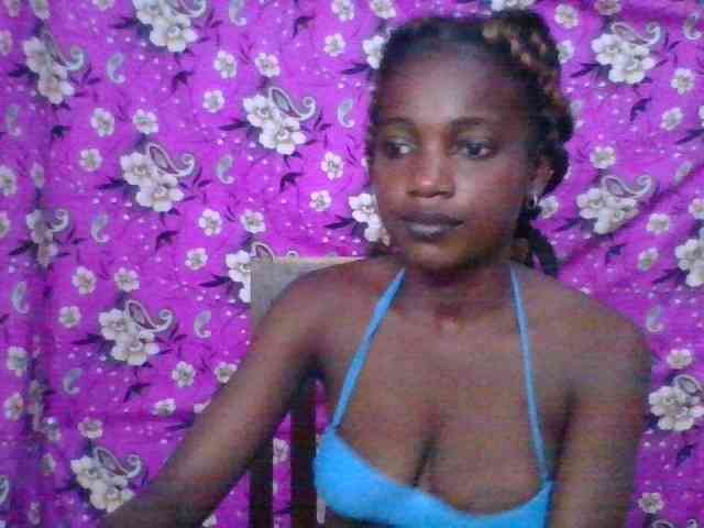 LovelyBlackGirl webcam