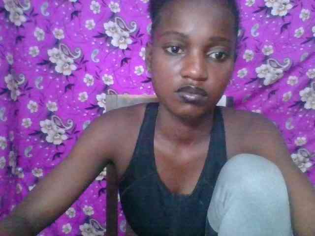 LovelyBlackGirl webcam