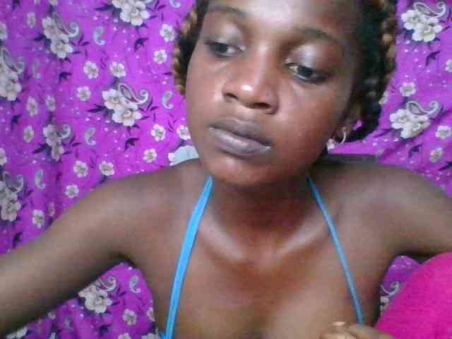 LovelyBlackGirl webcam