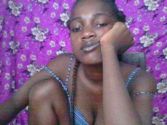 LovelyBlackGirl webcam