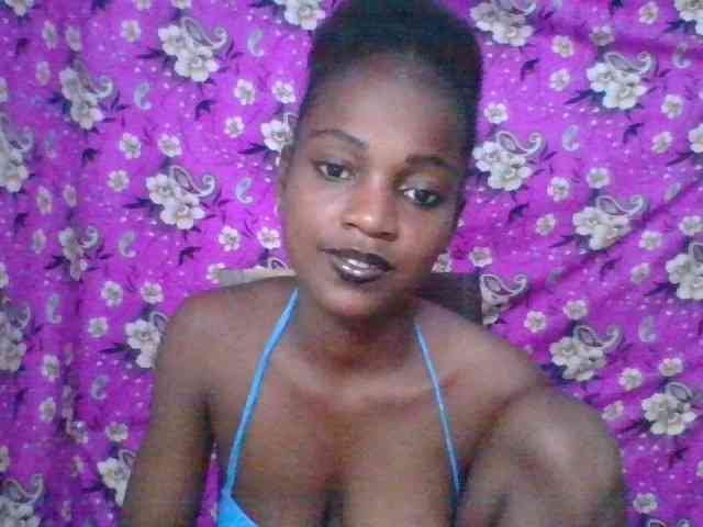 LovelyBlackGirl webcam