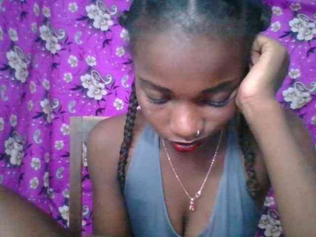 LovelyBlackGirl webcam