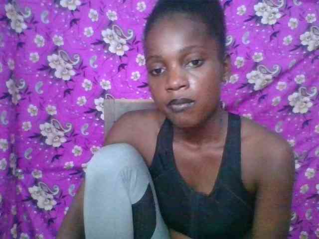 LovelyBlackGirl webcam