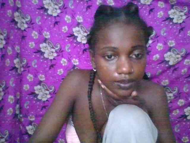 LovelyBlackGirl webcam