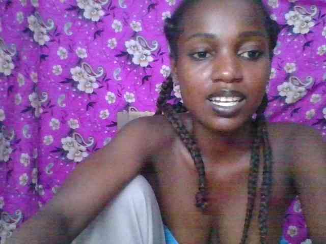 LovelyBlackGirl webcam