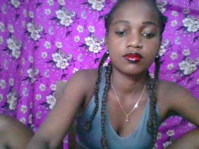 LovelyBlackGirl webcam